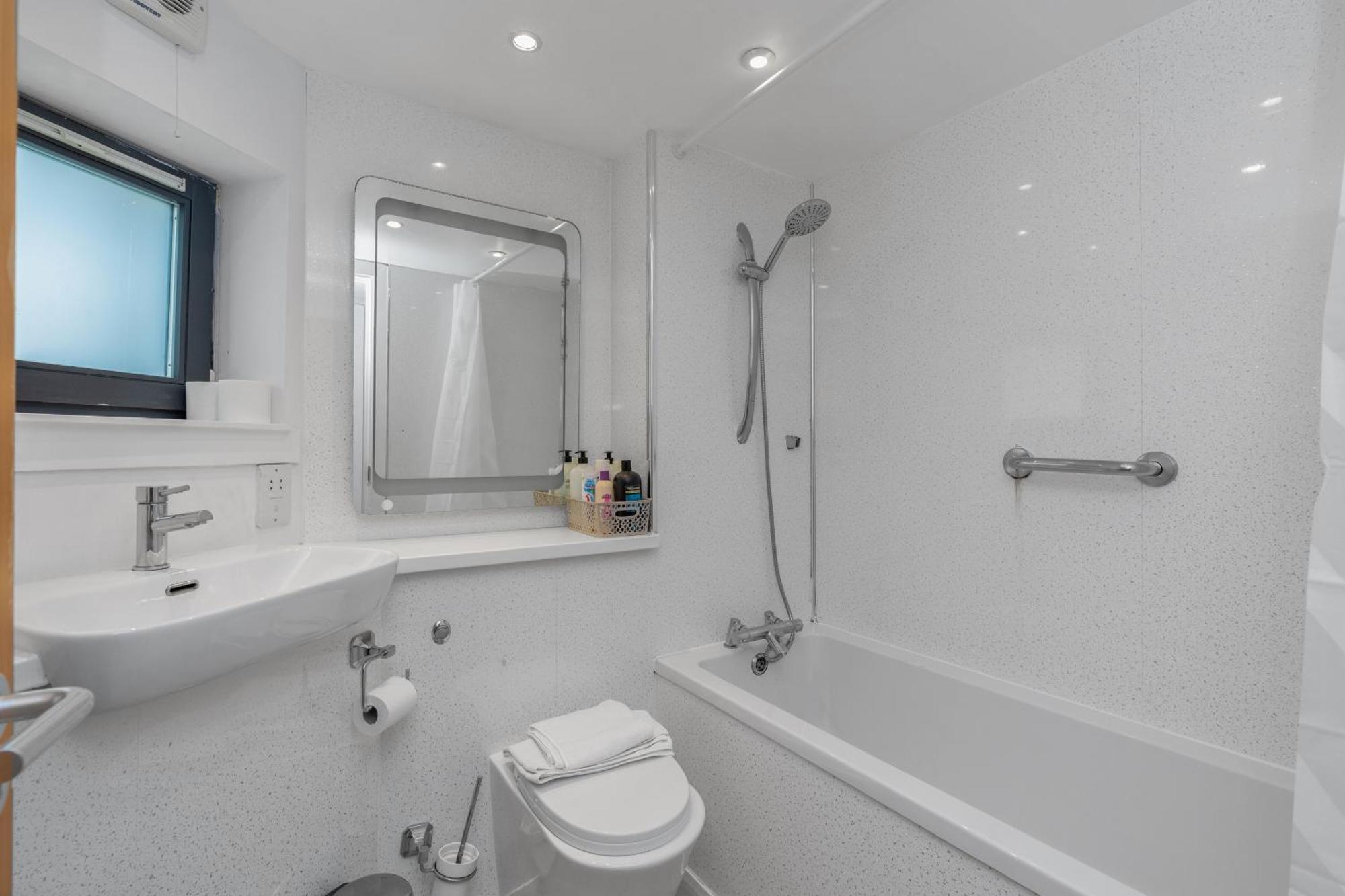Gorgeous Old Town Hideaway Apartment Edinburgh Luaran gambar